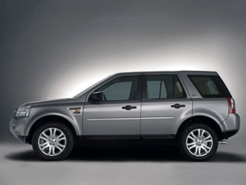 Land Rover Freelander автомобиль отличный, но пять мест уже не могут удовлетворить придирчивых…