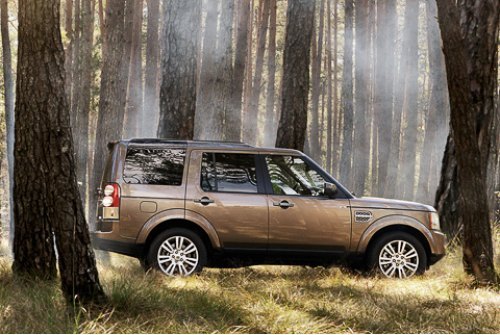 Машины с новым битурбодизелем 3.0 TDV6 (245 л.с., 600 Н·м) тоже продаются в двух комплектациях. За…