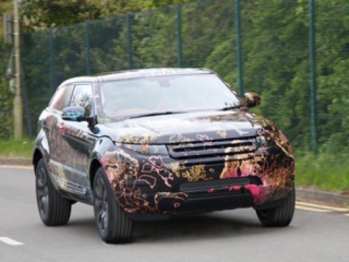 Переднеприводную версию модели британцы выпустят после появления в продаже полноприводной…