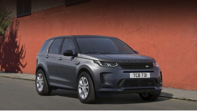Издание Discovery Sport Urban основано на версии R-Dynamic, тогда как Evoque Bronze отталкивается…