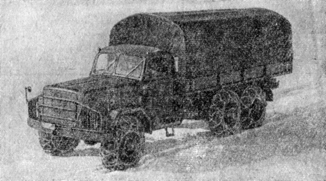 Фиг. 136. Трехосный тягач «Уранус» фирмы «Магирус-Дейтц»