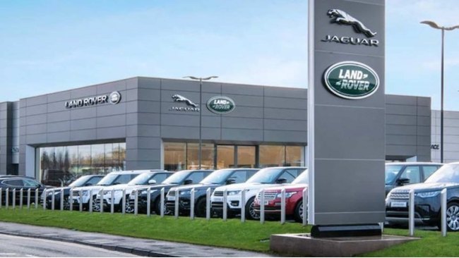 Владельцы роскошных внедорожников Land Rover и Range Rover жалуются на катастрофическую нехватку…