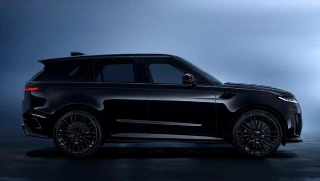 Land Rover не отказался полностью от специальных исполнений для своего внедорожника - вскоре,…