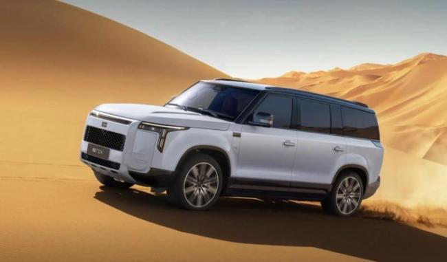 Флагманский кроссовер Rox Adamas успешно справился с сертификацией: замена Range Rover