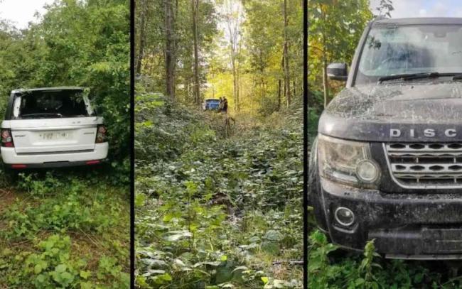 Брошенные угонщиками в лесах внедорожники Land Rover и Range Rover (Nottinghamshire Police)