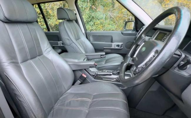 Интерьер Range Rover V8 Vogue 2002, принадлежавшего Джорджу Майклу