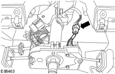 4. Изключете електрическия конектор.