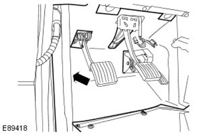 9. Отстранете подовата настилка от преградата.