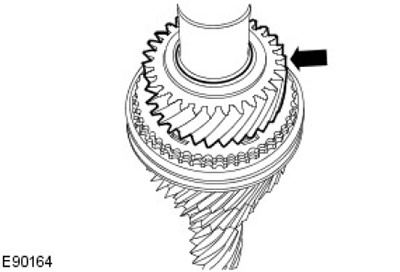 47. Отстранете 3-та предавка от междинния вал.