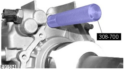 1. С помощта на специалния инструмент монтирайте семеринга на вала за превключване.