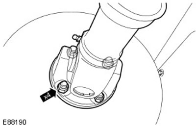Стегнете (момент на затягане 45 Nm). Регулирайте позицията на гребния вал спрямо фланеца на…