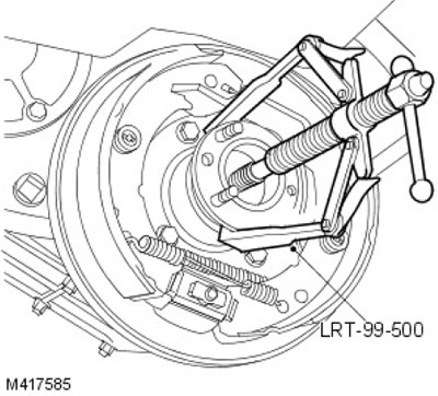 6. Използвайки LRT-99-500, ако е необходимо, отстранете задвижващия фланец от трансферната кутия.