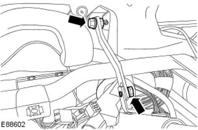 2. Затегнете (момент на затягане 22 Nm).