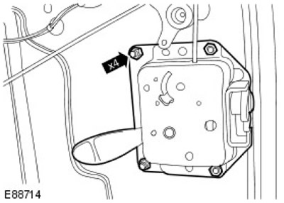 3. Освободете резето на задната врата. Отстранете 4 гайки.