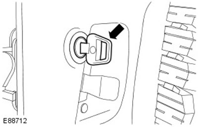 6. Поставете ключа и извадете цилиндъра на ключалката.