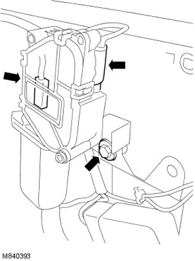 6. Отстранете болта, закрепващ соленоида за заключване на вратата към вратата на багажника.