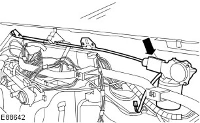 20. Свалете двигателя на чистачките на предното стъкло.