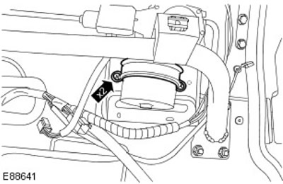 3. Затегнете (момент на затягане 5 Nm).
