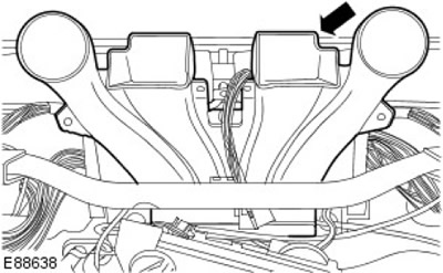 11. Отстранете централния дефлектор.