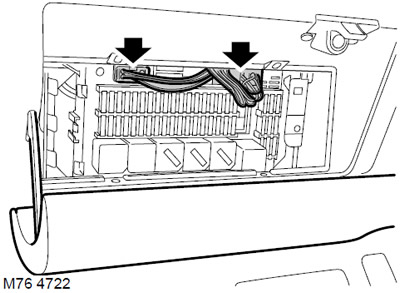Блок предохранителей фрилендер 2 Interior trim details: Control panel - for cars after 2004 (Freelander 1, 1997-2