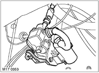 5. Плъзнете блока за контрол на течове, така че да се намира под гърловината за пълнене на гориво.…
