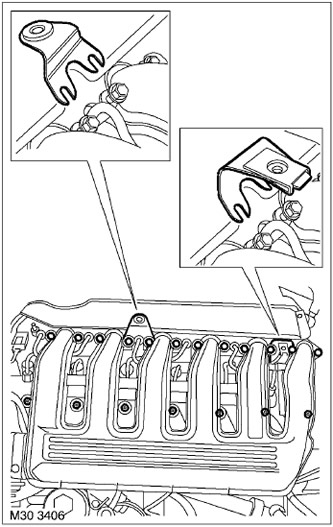 14. Отстранете 12-те болта и 7-те гайки, закрепващи всмукателния колектор.