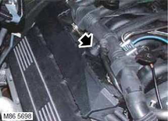 22. Изключете блока от сензора за детонация.