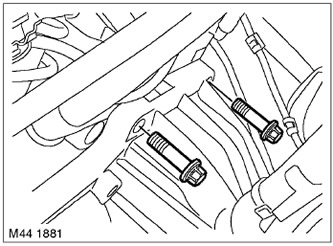 6. Отстранете двата горни винта Torx, закрепващи корпуса на автоматичната скоростна кутия.