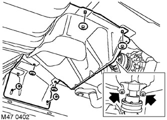 5. Отстранете 8-те гайки, закрепващи централния топлинен щит, и махнете щита.