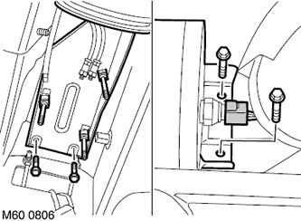4. Развийте 4-те монтажни болта на приемника и изключете многощифтовия електрически конектор от…