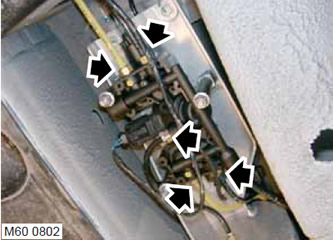 4. Изключете маркуча за въздух от приемника.