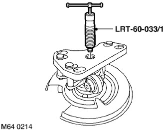 6. Завийте винта LRT-60-033/1 в пластината и натиснете фланеца от главината.