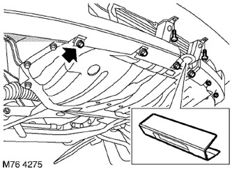 3. Освободете ключалката и свалете предния капак на ухото за теглене.