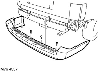 4. Отстранете 5-те винта, закрепващи горния рафт на бронята към гредата на бронята.