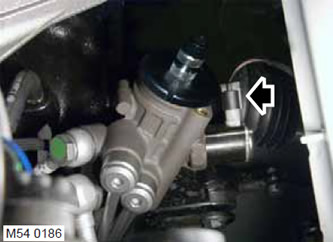 59. Отстранете винта, закрепващ модула за управление на осветлението към колона «А».