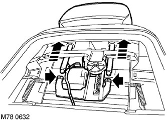 11. Внимателно отстранете 2-те крепежни елемента, закрепващи облегалката за глава към корпуса на…