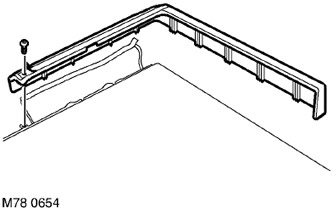 6. Освободете велкрото, за да получите достъп до винта, закрепващ подлакътника към ъгловата…