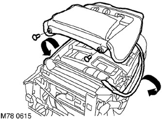 7. Освободете ръбовете на тапицерията от двете страни на панела на облегалката на седалката.
