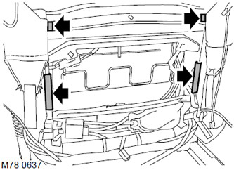 19. Разхлабете 4-те ленти, закрепващи двете страни на комплекта на облегалката към рамката.