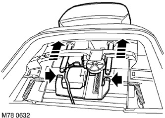 9. Внимателно отстранете 2-те крепежни елемента, закрепващи облегалката за глава към корпуса на…