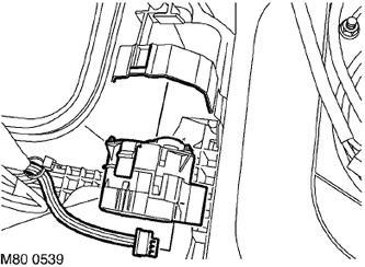 5. Изключете съединителния блок от електрическия мотор, извадете електродвигателя от нагревателя.