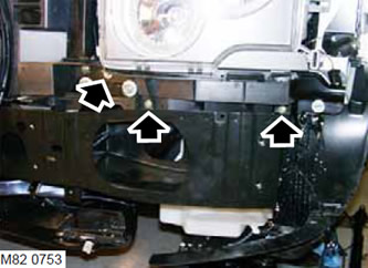 6. Отстранете 3-те винта, закрепващи лявата опора на бронята. Повторете операцията за дясната опора…