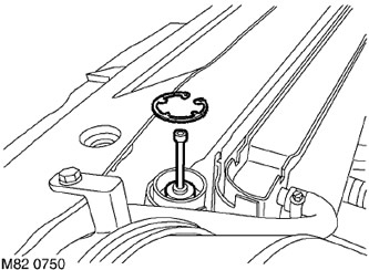 7. Поставете 5 mm винт в централния прът на резервоара за водоотделител, натиснете пръта и…