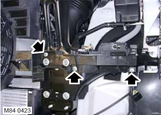 5. Развийте 3-те болта, закрепващи скобата на бронята, и свалете скобата.